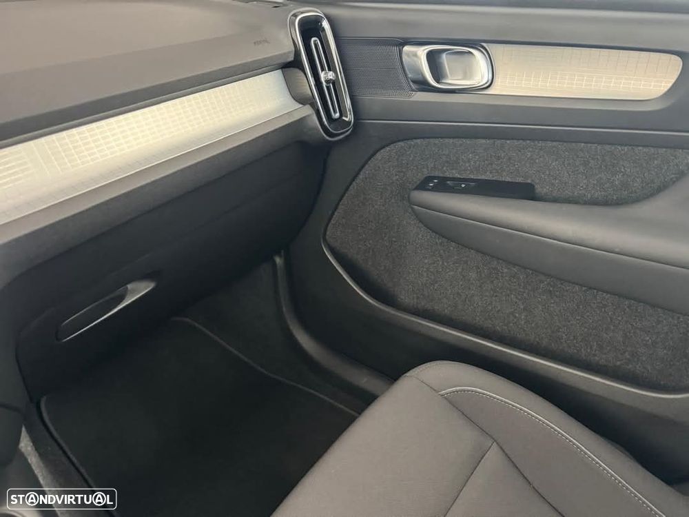 Volvo XC 40 1.5 T4 PHEV Essential - 11