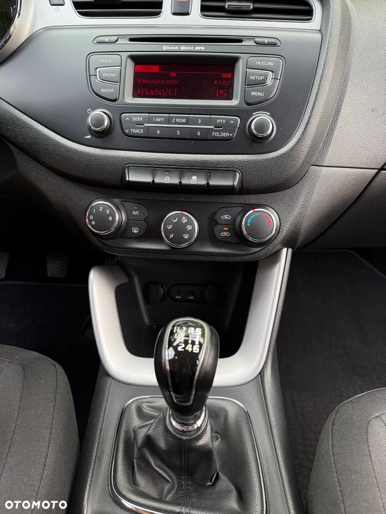 Kia Ceed Cee'd 1.6 GDI M - 11