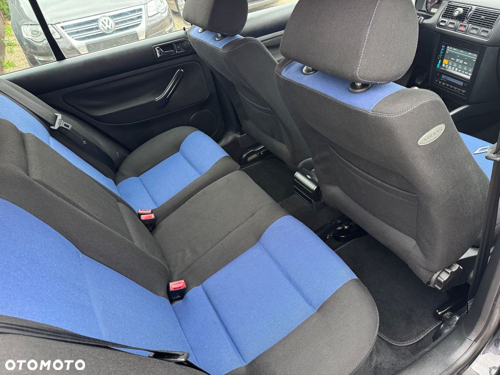 Volkswagen Golf 1.6 Edition - 25