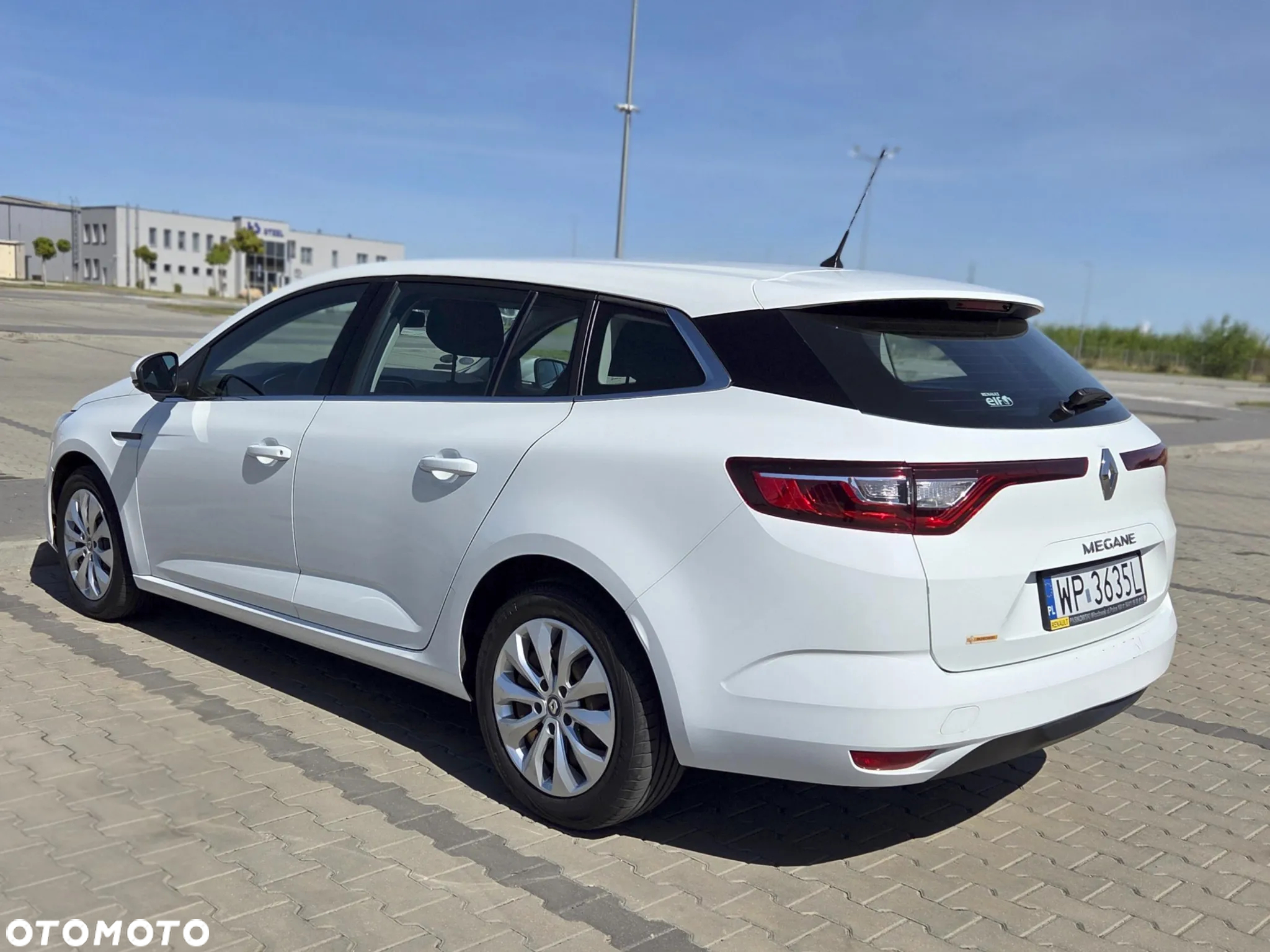 Renault Megane 1.6 SCe Life - 4