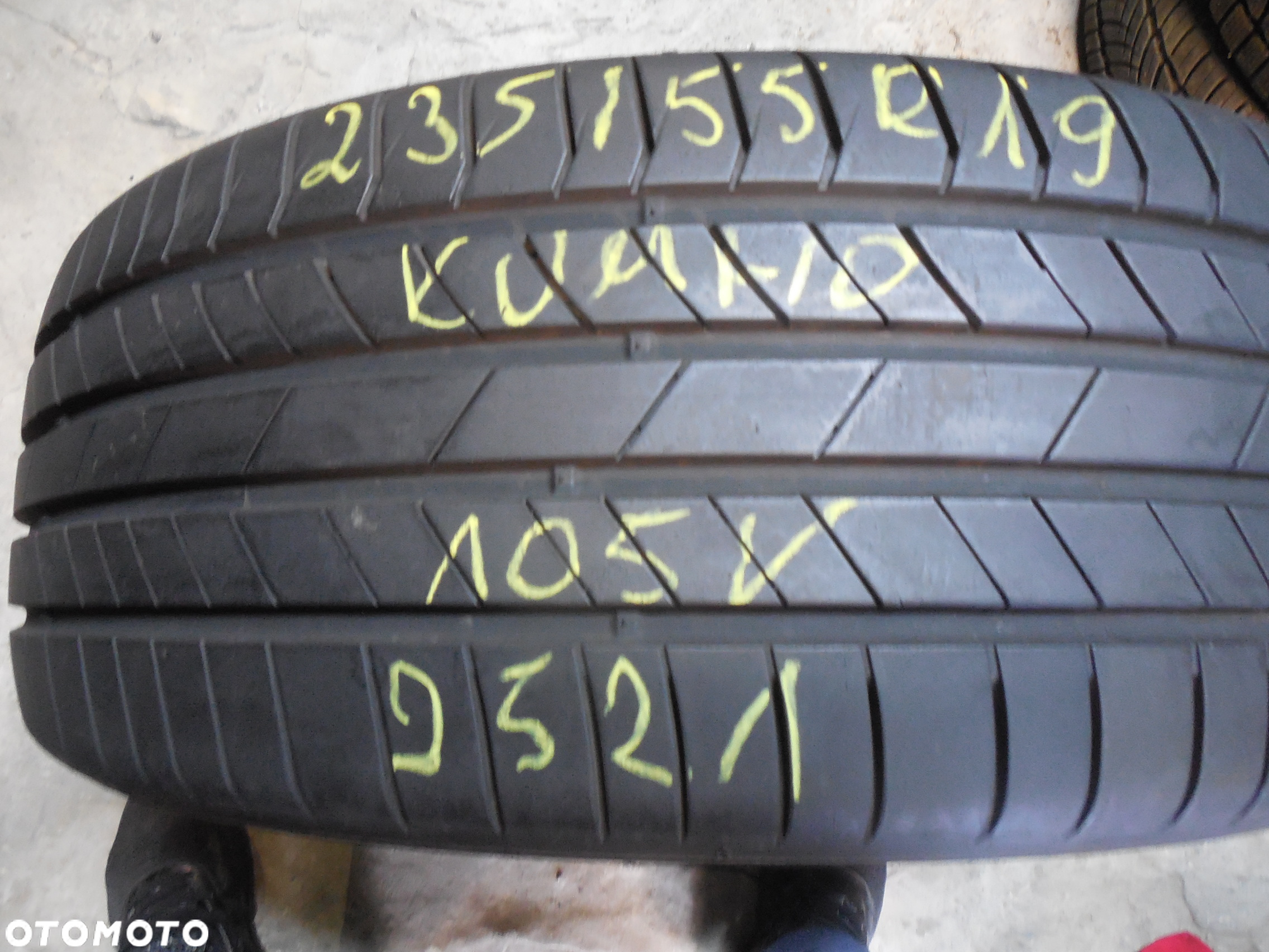 OPONY 235/55R19 KUMHO ECSTA PS71 DOT 2821 7.3MM - 3