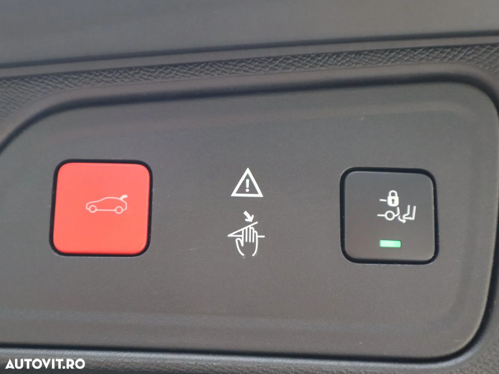 Peugeot 3008 PureTech 130 Stop & Start GPF EAT8 Allure Business-Paket - 24