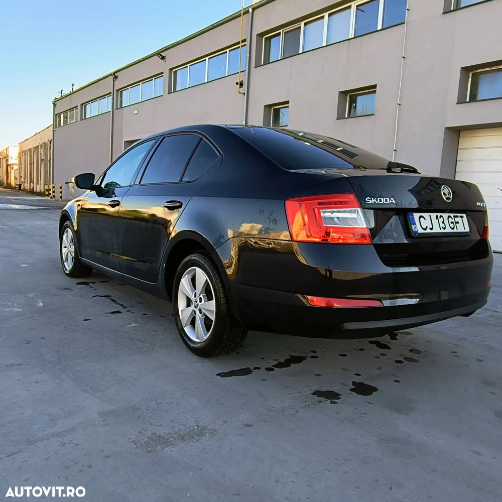 Skoda Octavia 1.6 TDI Greenline - 4