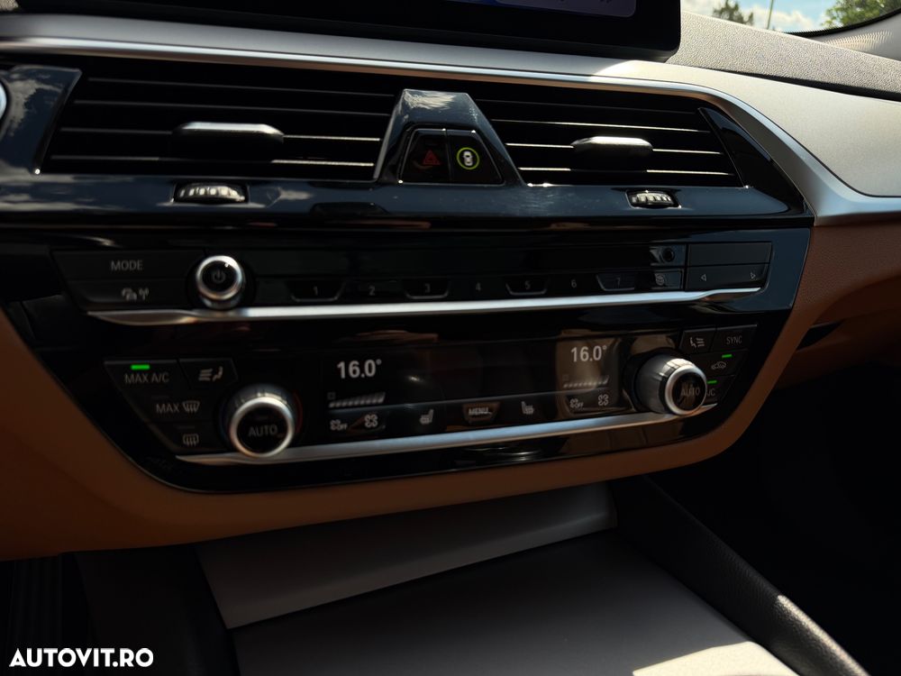 BMW 5 Series 2021 — imagine 11