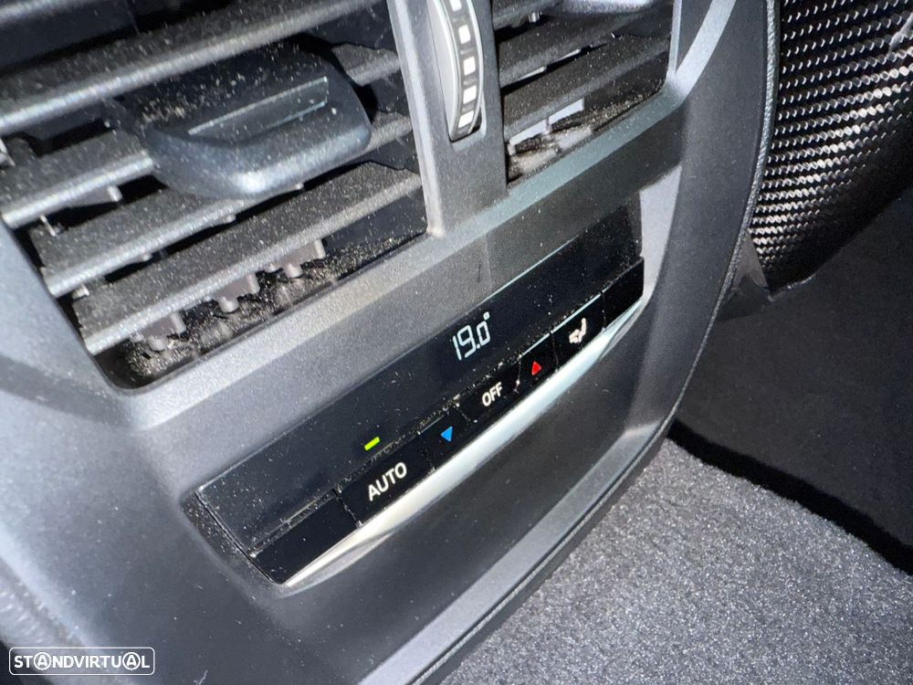 BMW M4 Competition M xDrive - 44