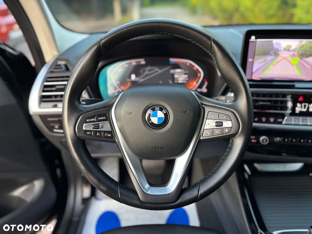 BMW X3 xDrive20d sport - 24