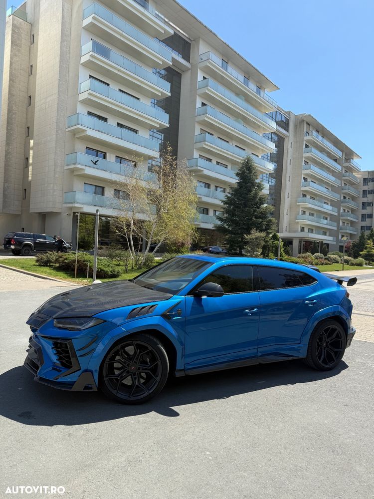 Lamborghini URUS - 31