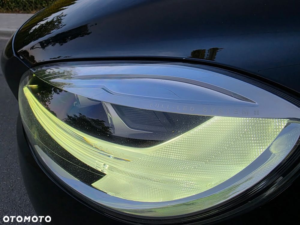 Volvo V40 D2 Geartronic Linje Svart - 36
