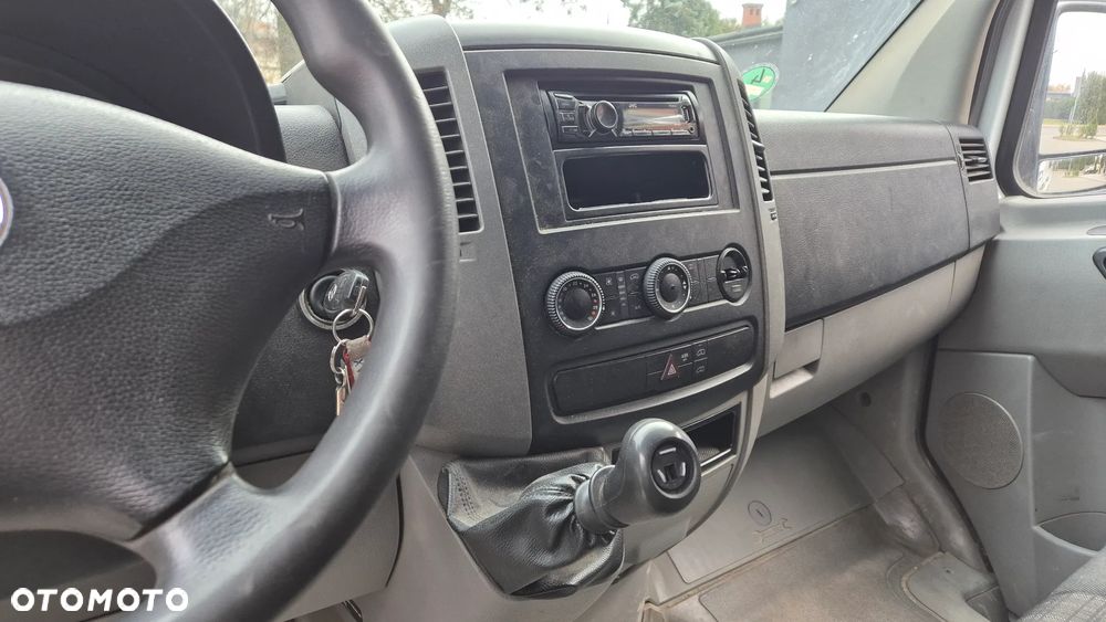 Mercedes-Benz SPRINTER - 7