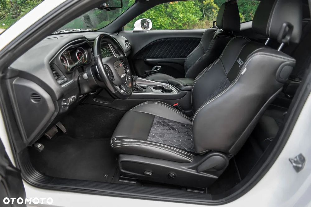 Dodge Challenger 5.7 R/T - 5