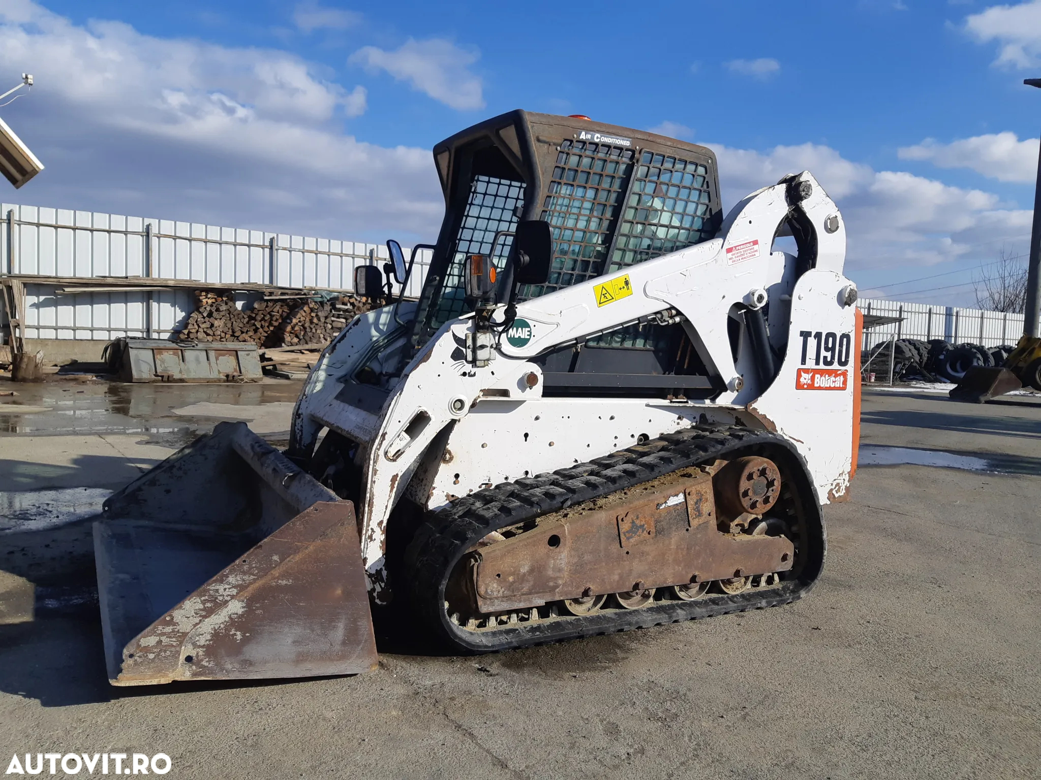 Bobcat T190 - 6