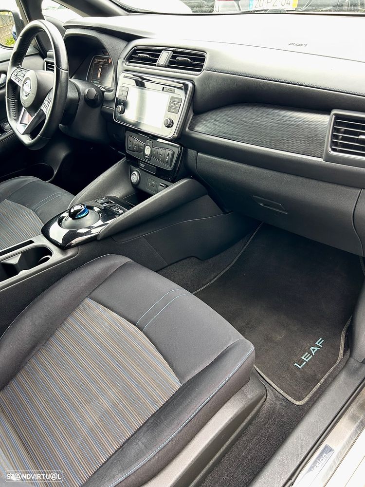 Nissan Leaf 40 kWh Acenta - 19