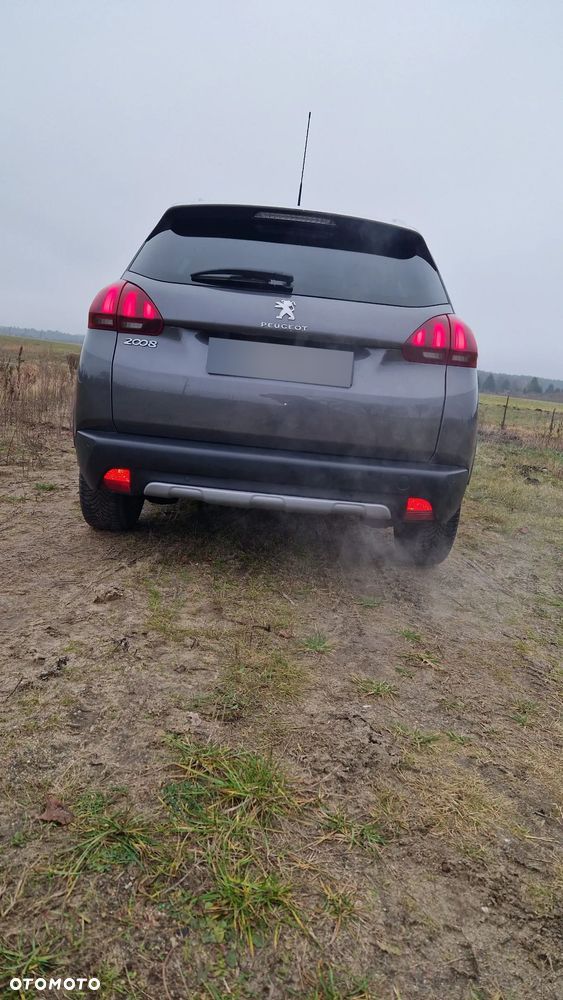 Peugeot 2008 1.2 Pure Tech GPF Allure S&S - 27