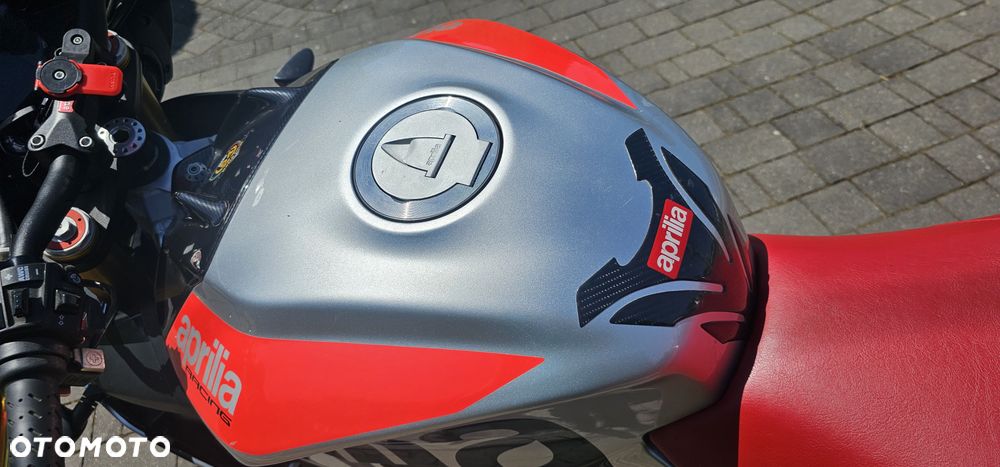 Aprilia Tuono - 11