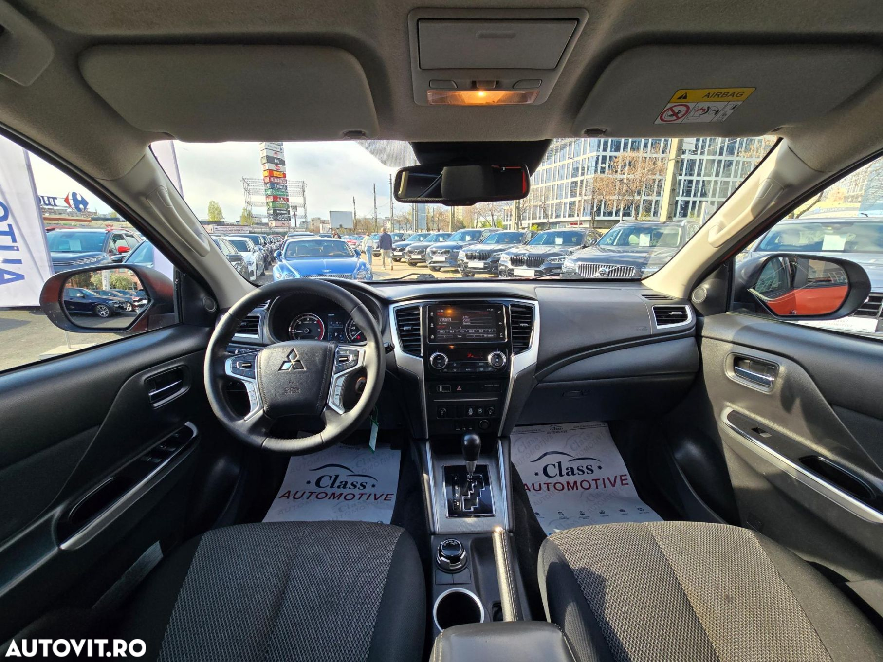 Mitsubishi L200 Double Cab 2.2 DI-D A/T Instyle - 22