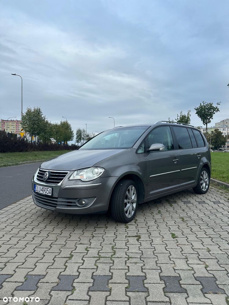 Volkswagen Touran 2.0 TDI DPF Comfortline - 1