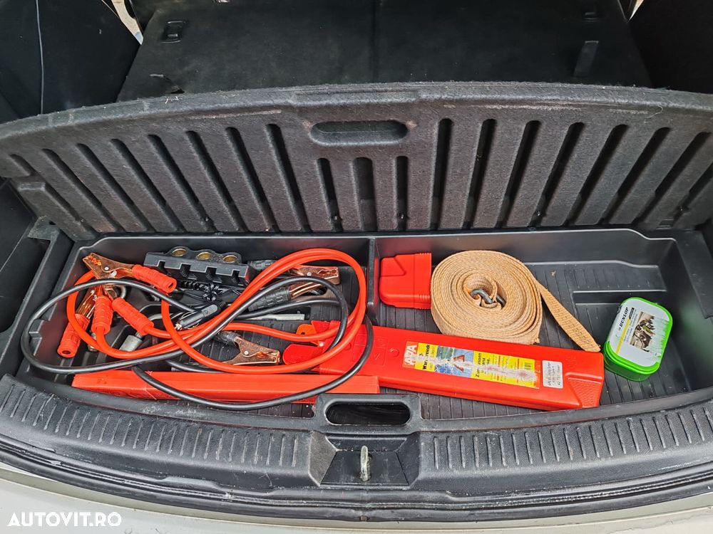 Mazda 5 CD143 GTA - 33