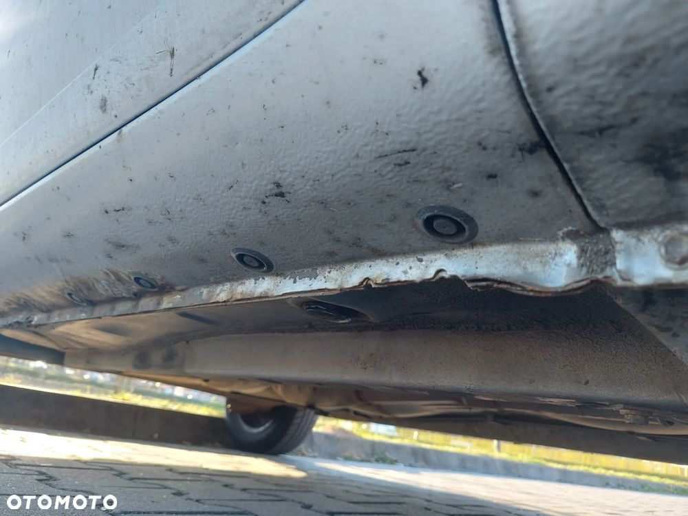 Toyota Yaris 1.0 Luna - 16