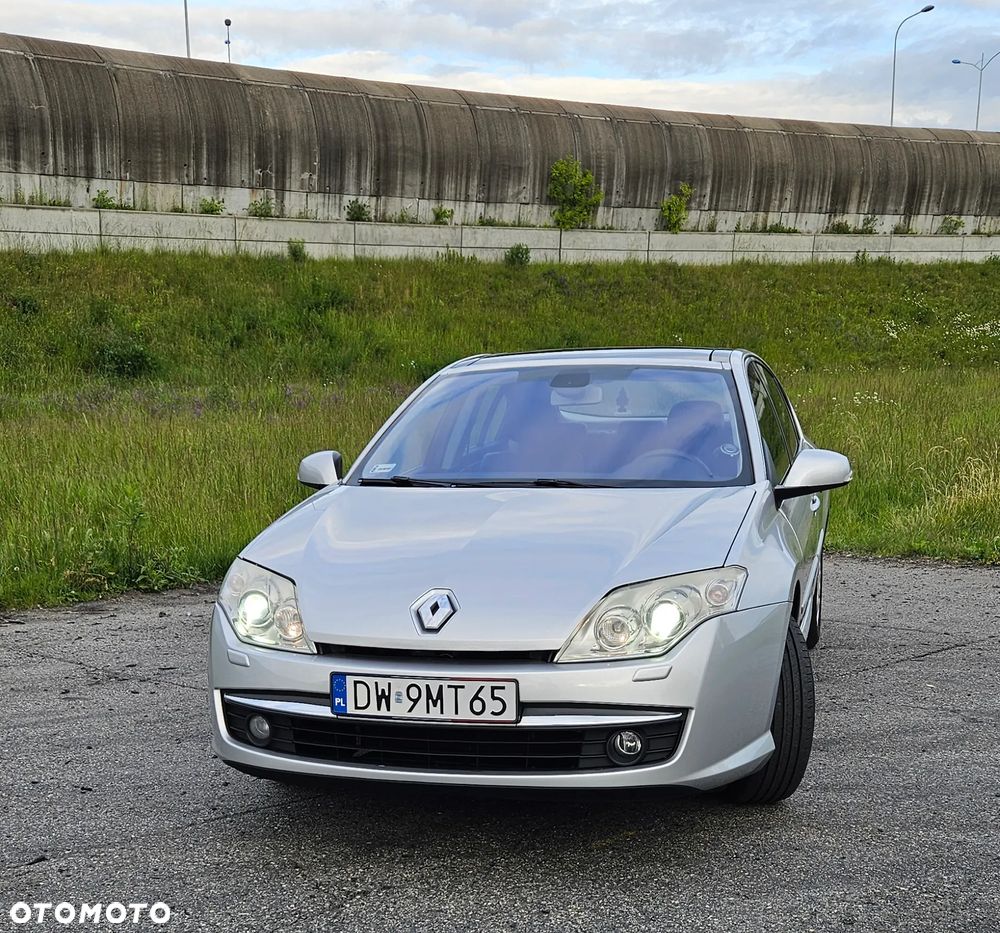 Renault Laguna - 1