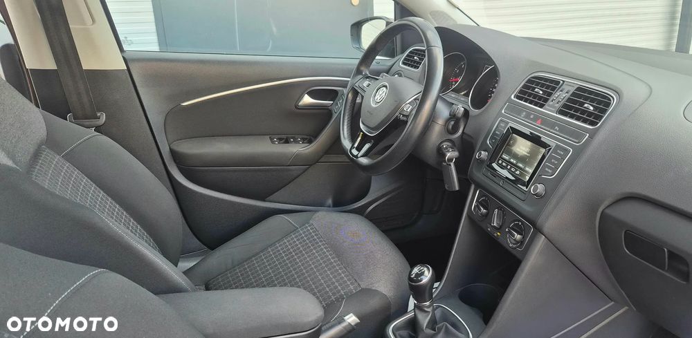 Volkswagen Polo 1.2 TSI BMT Comfortline - 17