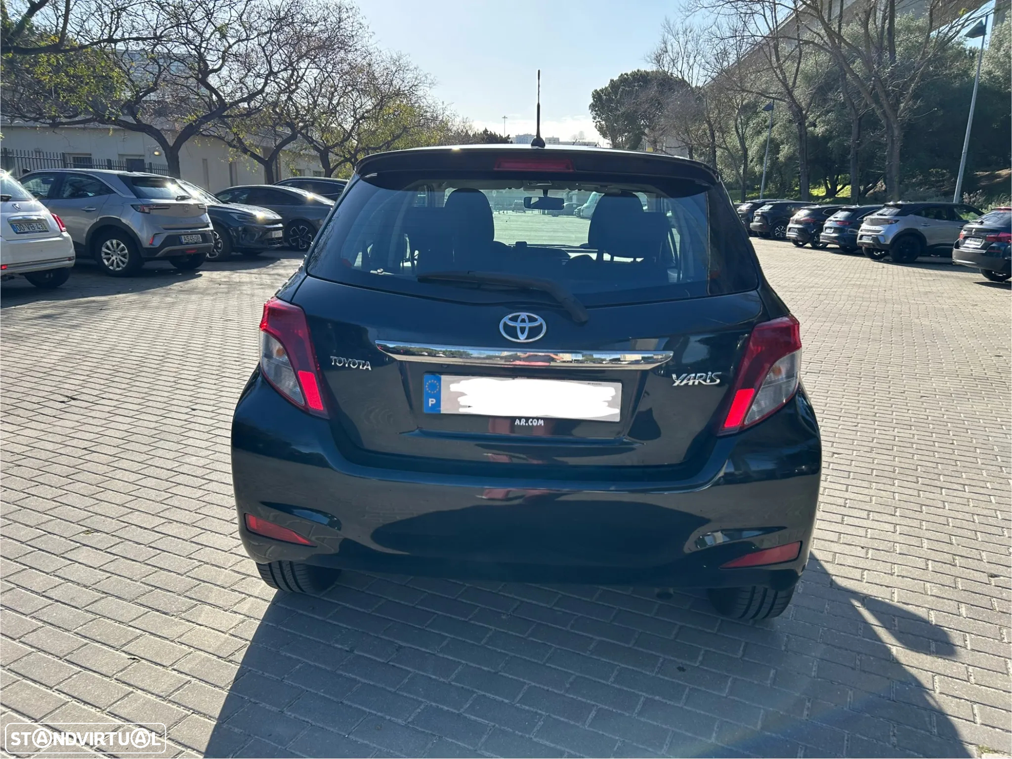 Toyota Yaris - 12