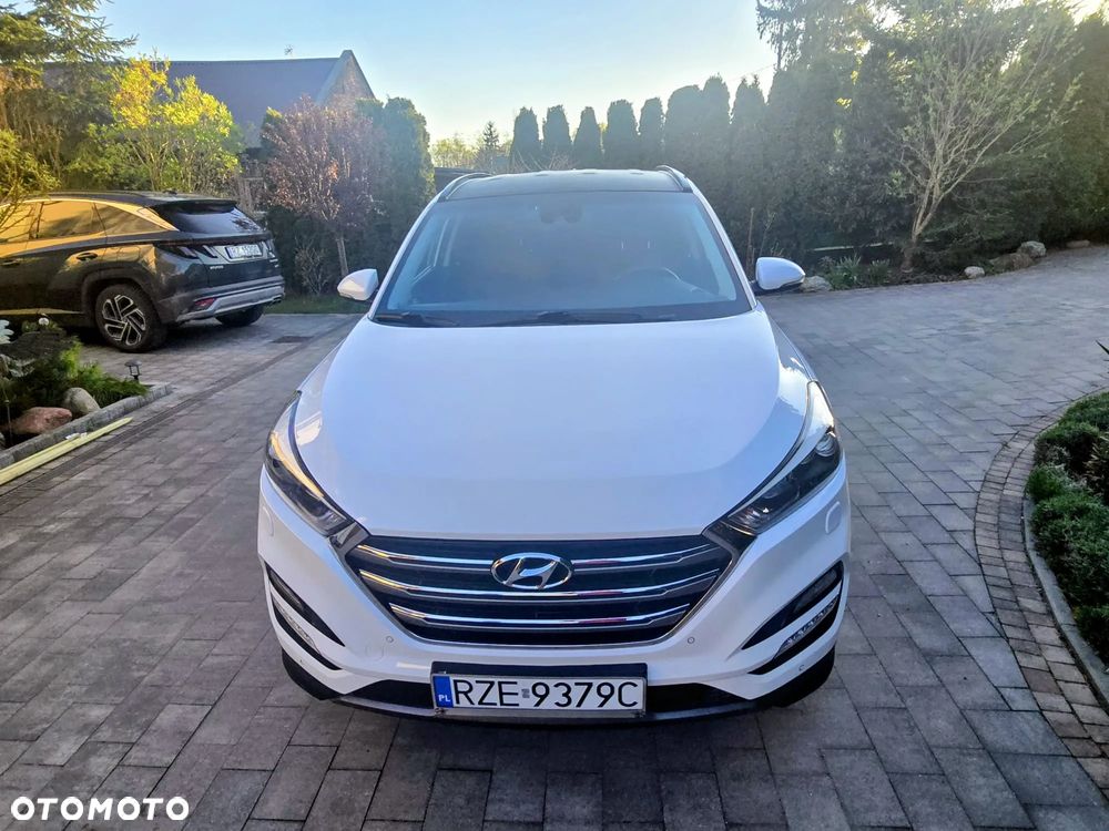 Hyundai Tucson 2.0 CRDI 4WD Automatik Premium - 1