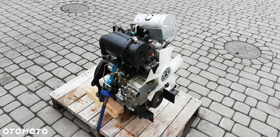 Silnik ISEKI E3100 2010r. 14,2 KW 2600rpm 3-cyl  DIESEL 7000 NETTO - 3