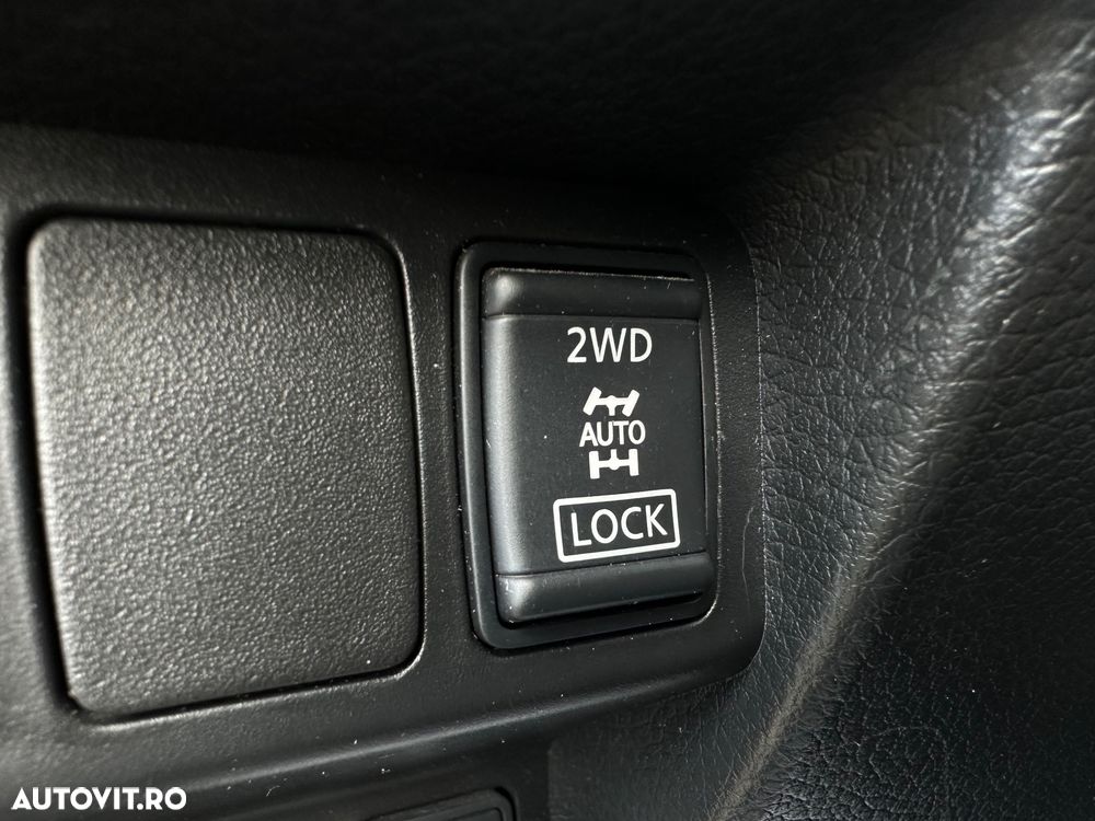 Nissan Qashqai 1.6 DCI Start/Stop 4X4-i Tekna - 25