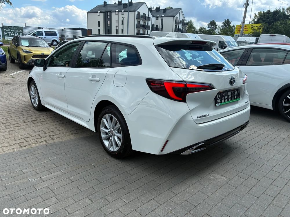 Toyota Corolla 2.0 Hybrid Comfort - 3