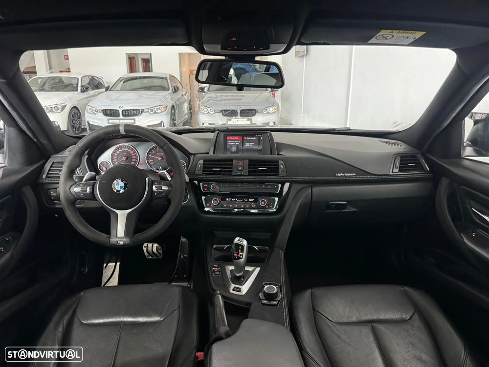 BMW 330 e iPerformance Pack M - 27