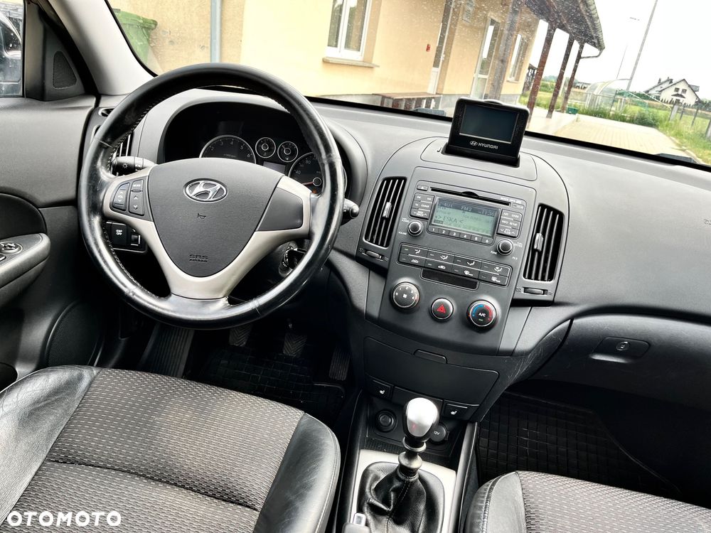 Hyundai i30 1.6 Premium - 19