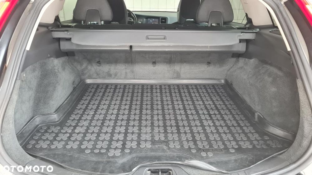 Volvo V60 D5 AWD Geartronic Momentum - 23