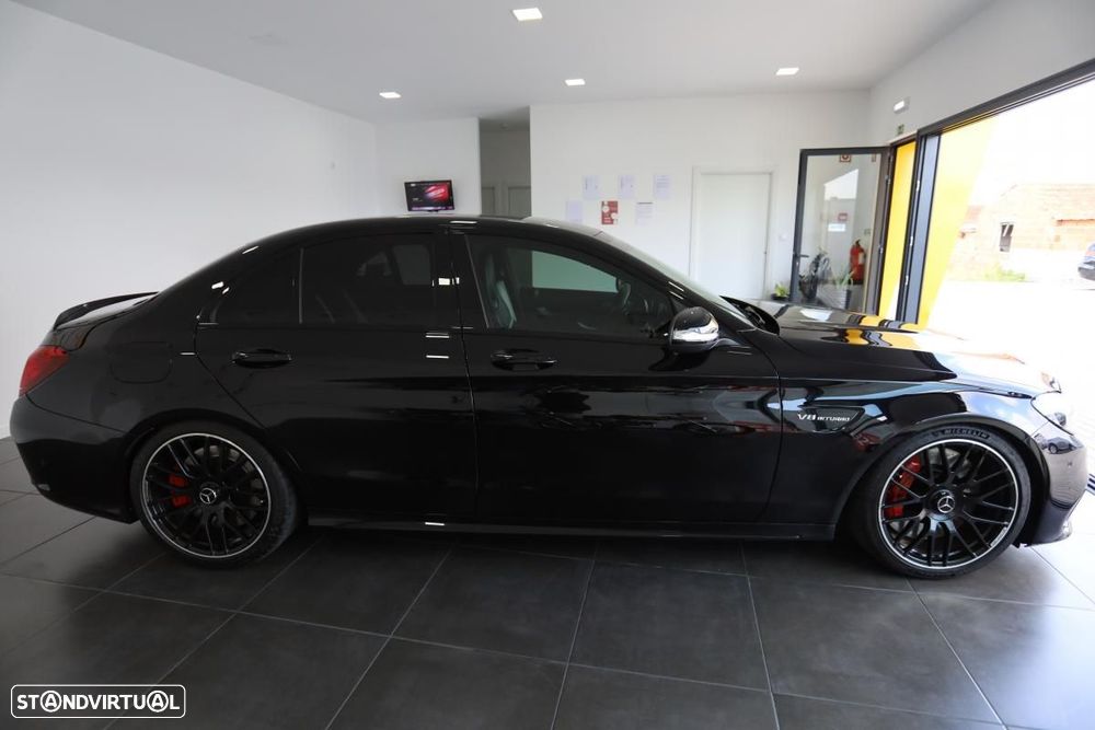 Mercedes-Benz C 63 AMG S - 6