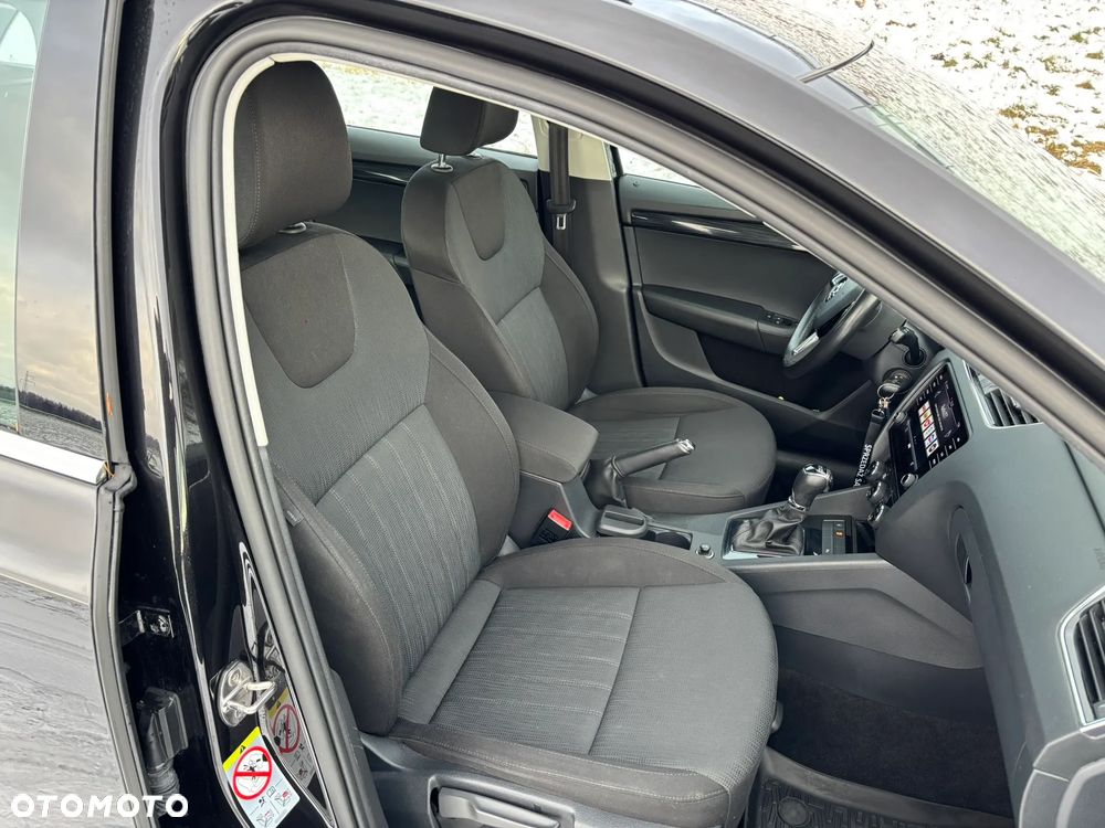 Skoda Octavia 1.5 TSI ACT Style DSG - 34