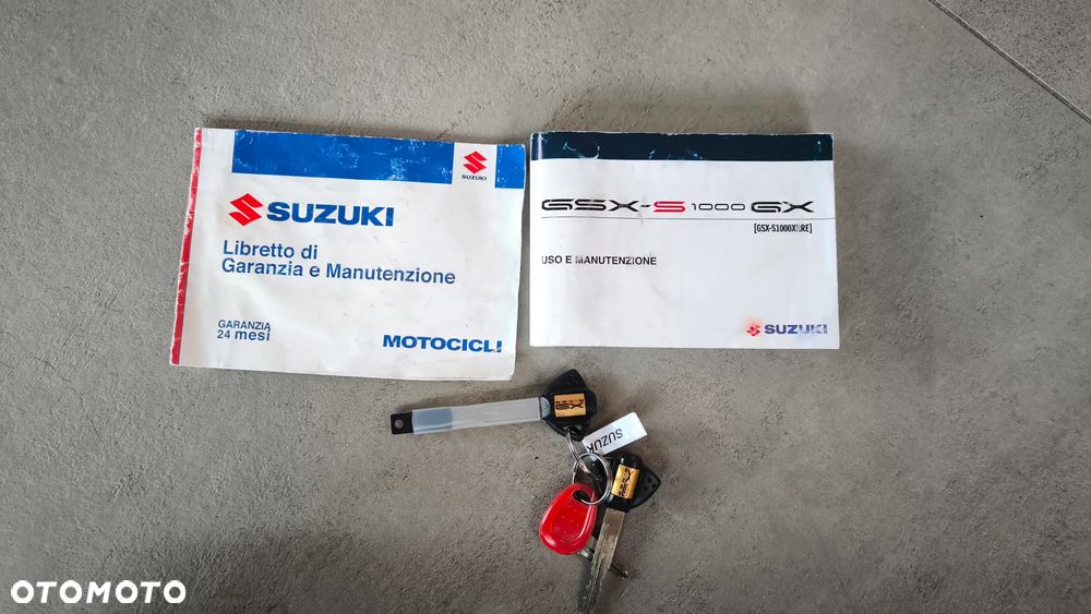 Suzuki GSX 1000 - 6