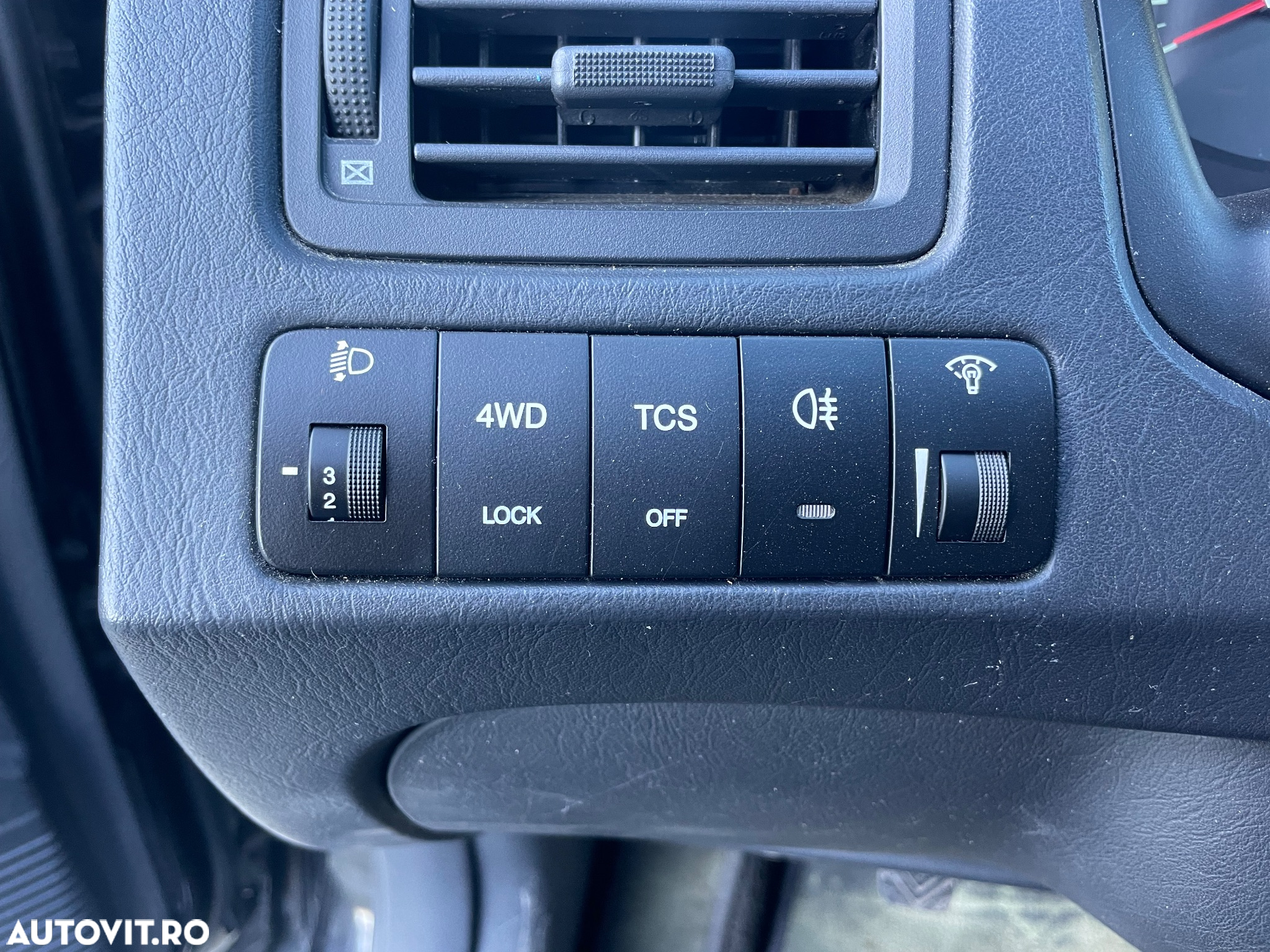 Hyundai Tucson 2.0 CRDI VGT GLS 4WD MT PREMIUM - 21