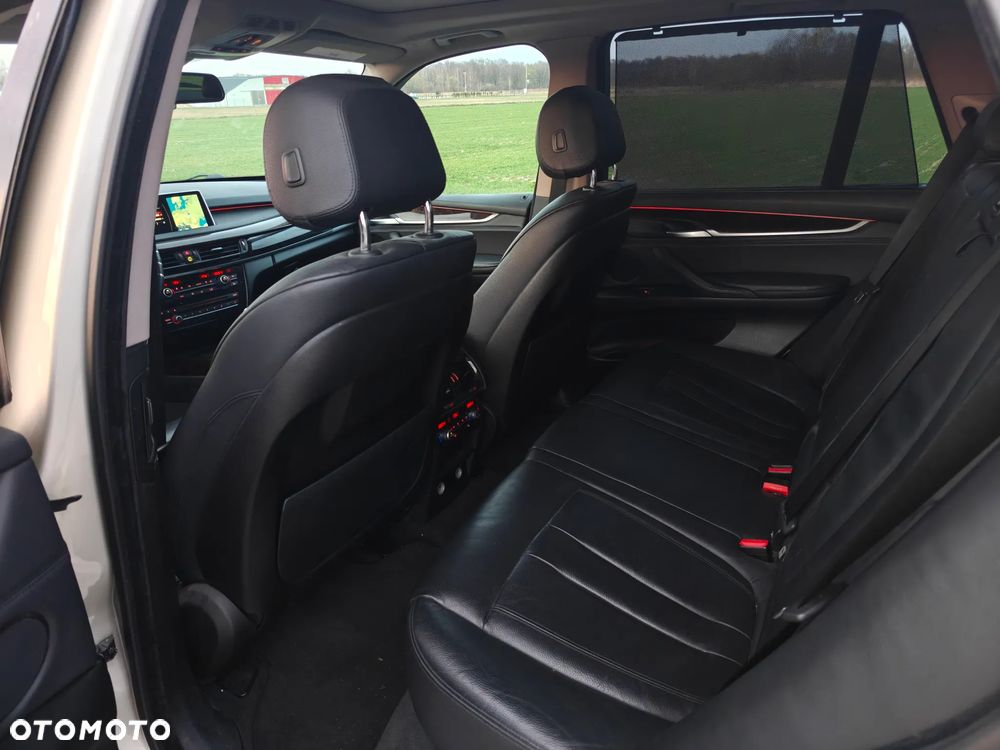 BMW X5 xDrive35i Edition Exclusive - 14