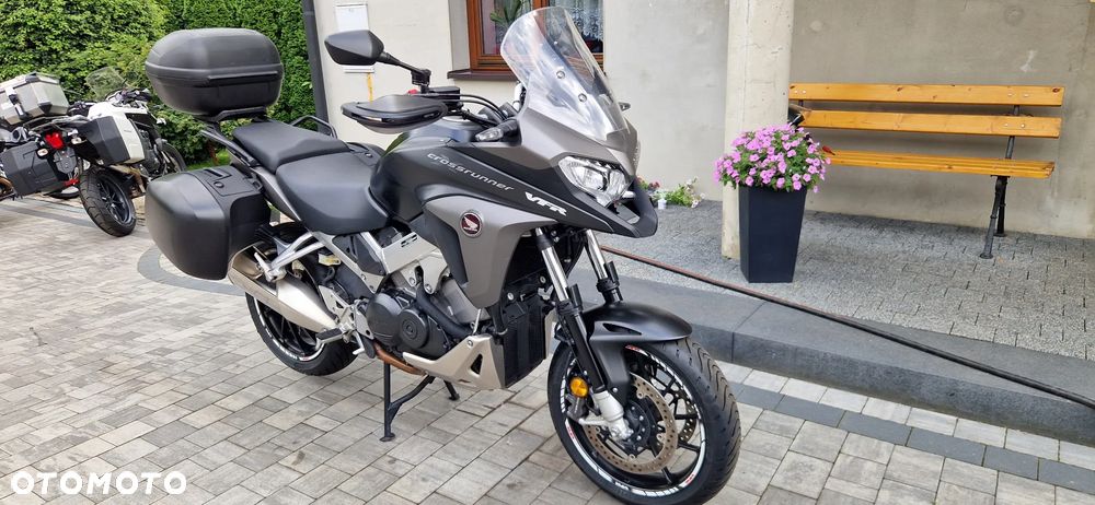 Honda VFR - 1