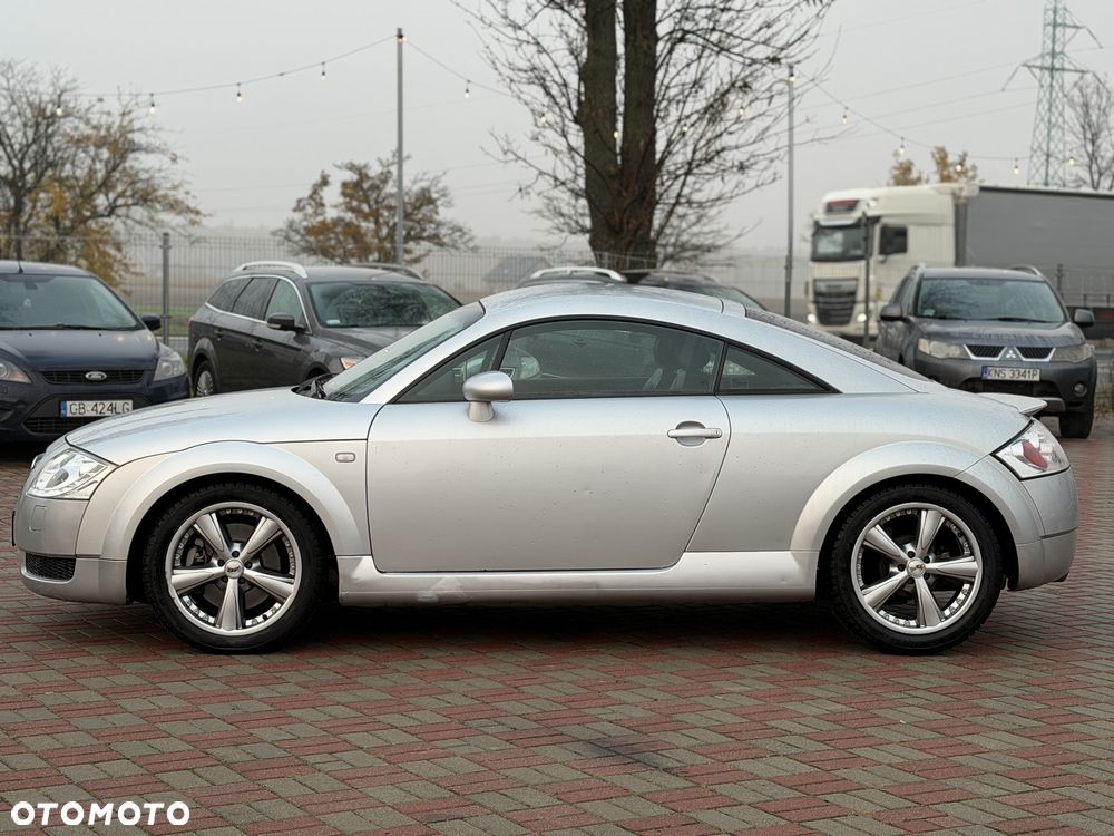 Audi TT Coupé - 4