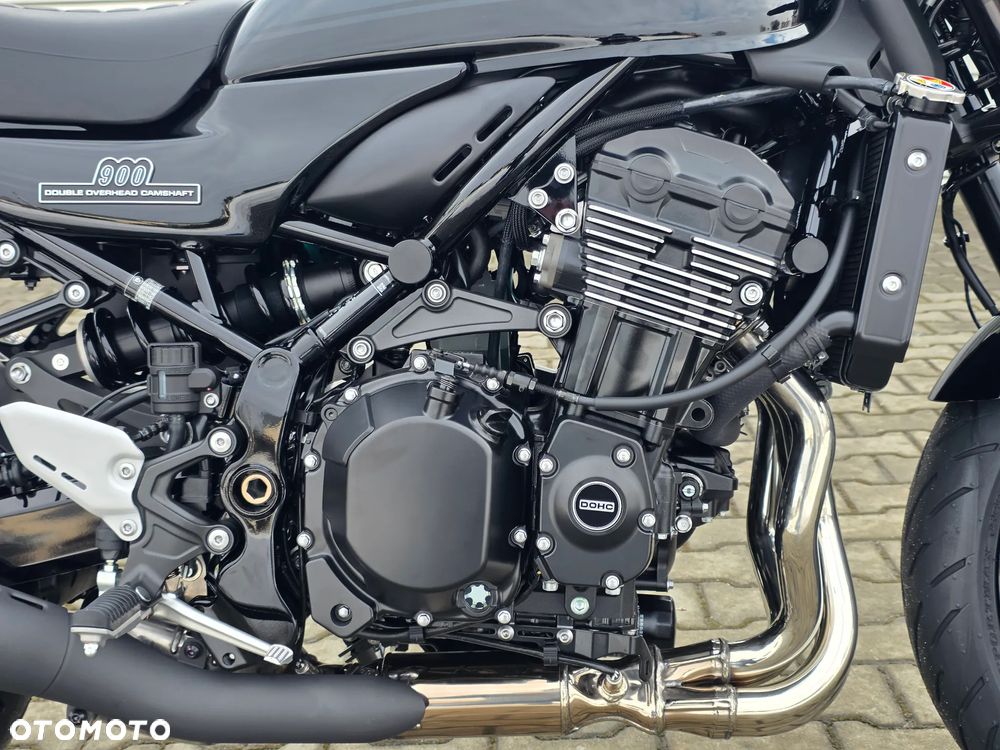 Kawasaki Z 900 RS - 9