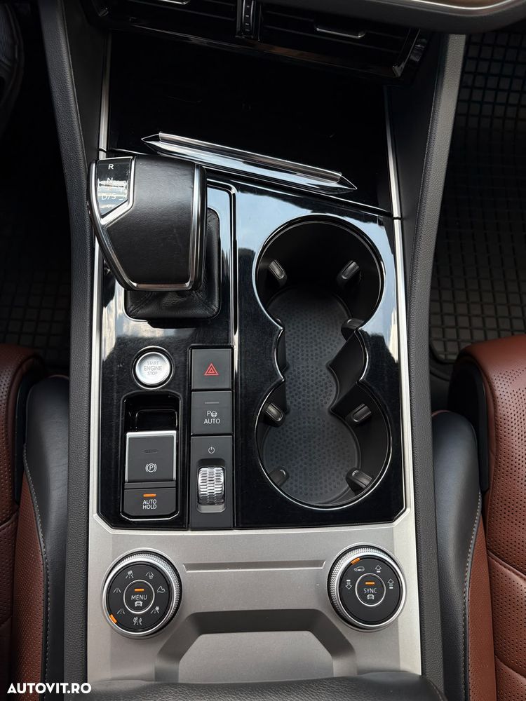 Volkswagen Touareg - 6