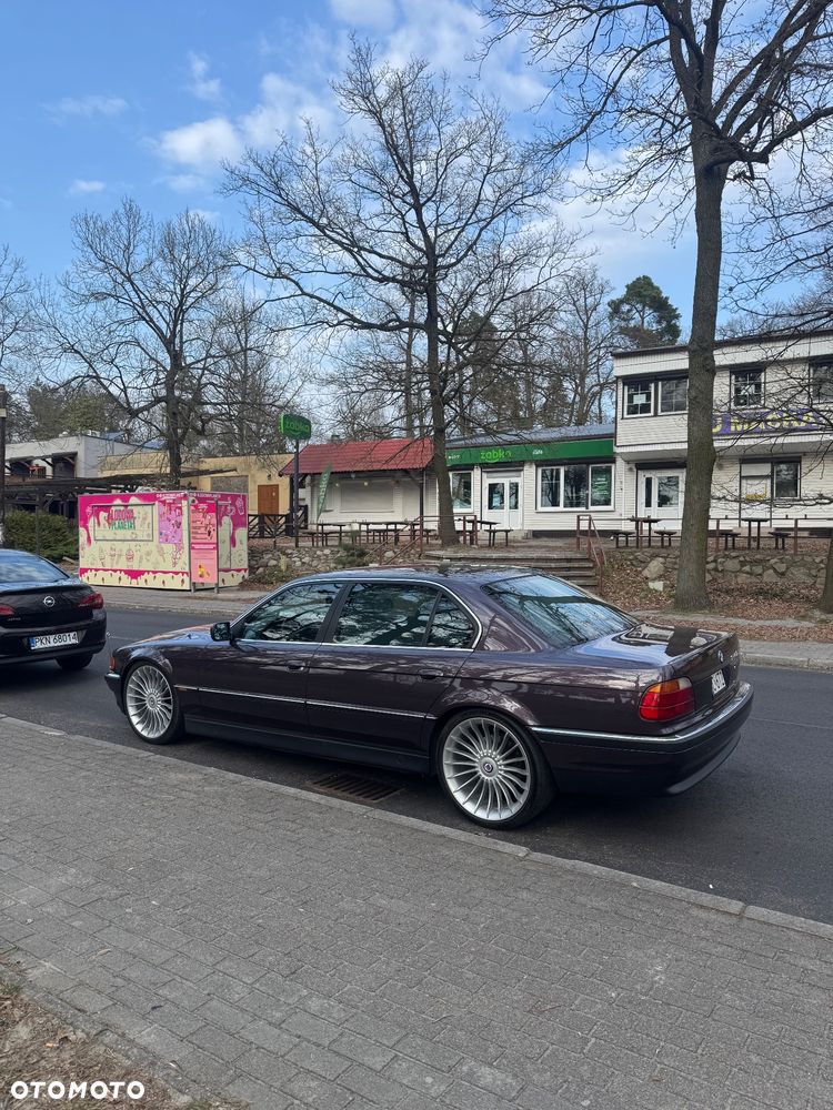 BMW Seria 7 740iL - 12