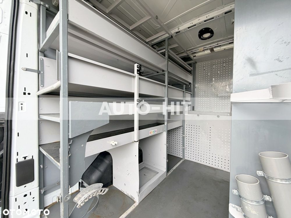 Ford Transit - 18