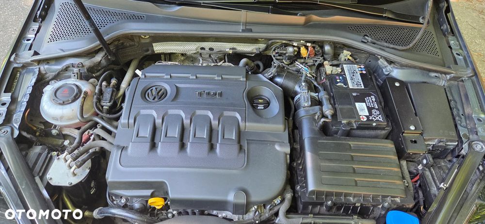 Volkswagen Golf 1.6 TDI BMT Comfortline - 8