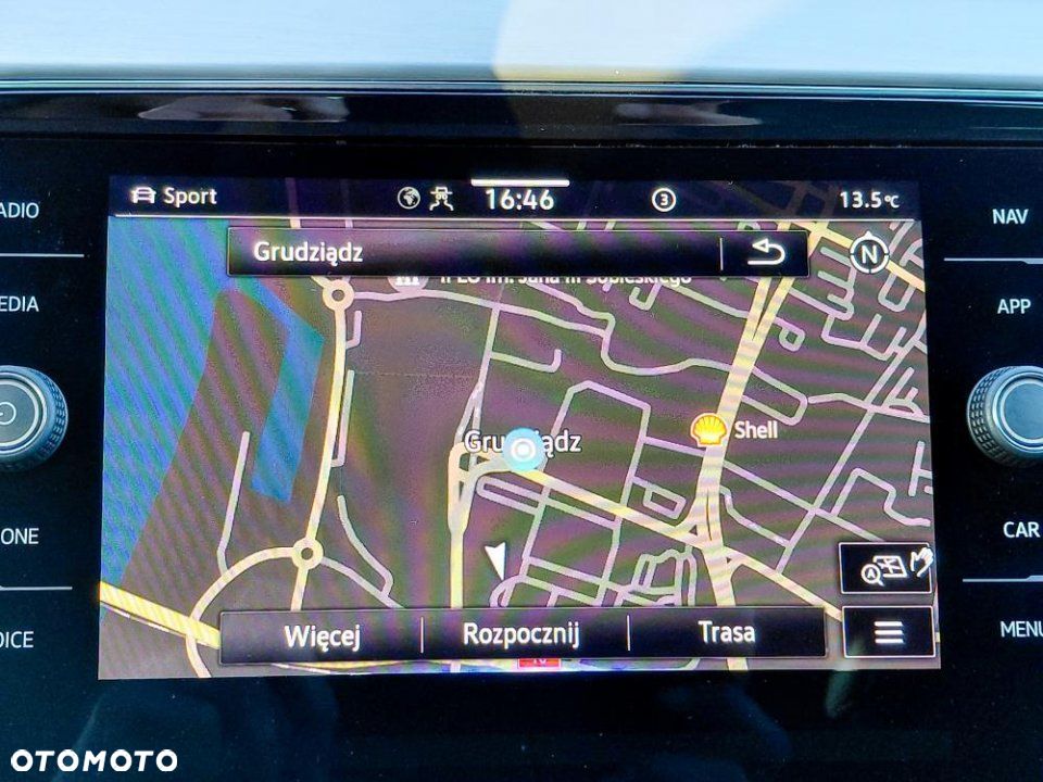 Volkswagen Passat - 31