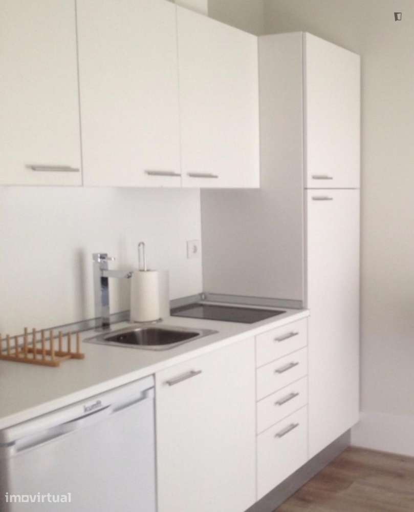 Apartamento com 1 quartos - localizado em Alvalade Lisbon - Grande imagem: 2/9