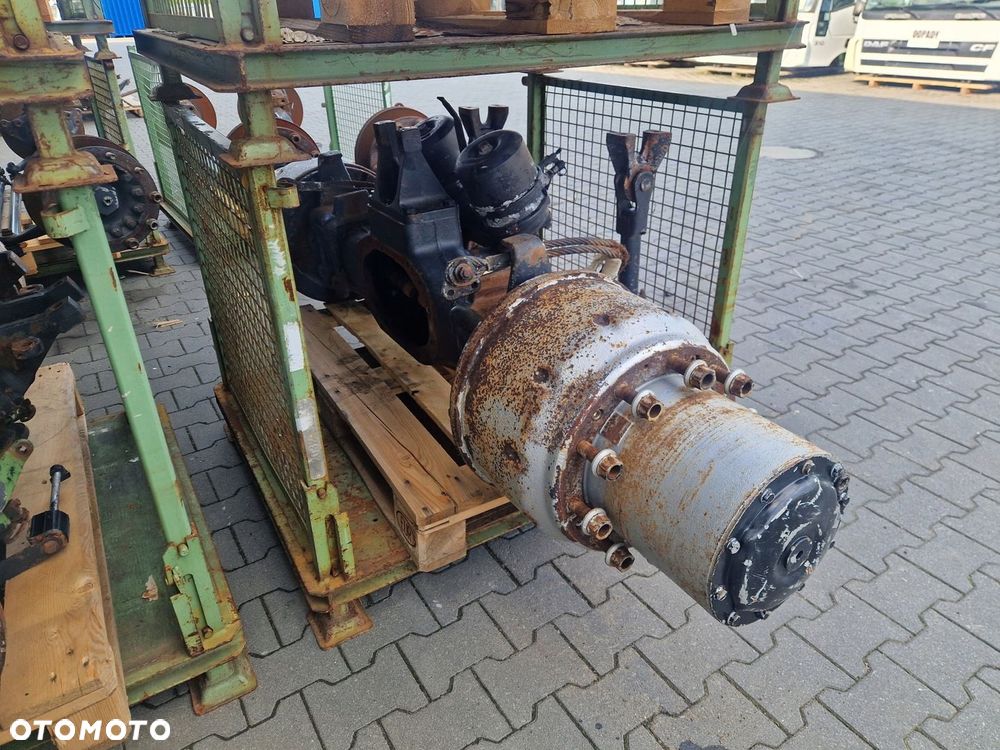 Obudowa mostu napędowego MAN F90 F2000 4x2 6x4 6x6 8x8 8x6 8x4 H9-1080 1180