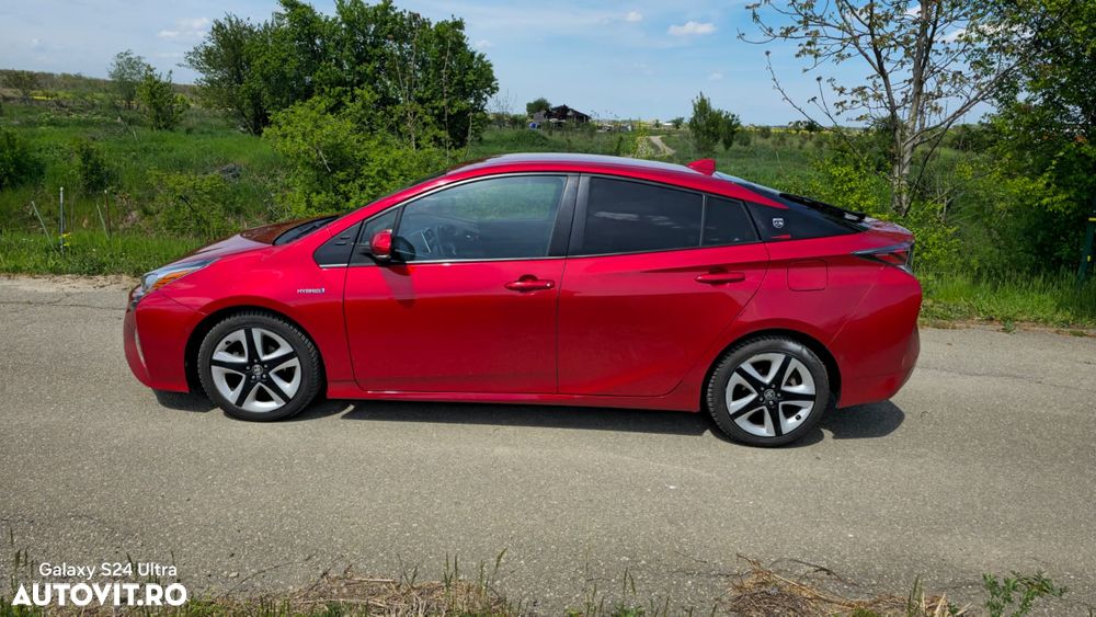 Toyota Prius Hybrid - 7