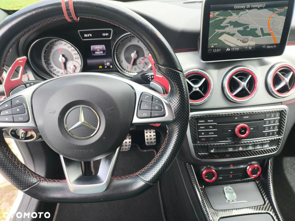 Mercedes-Benz CLA 200 7G-DCT AMG Line - 10