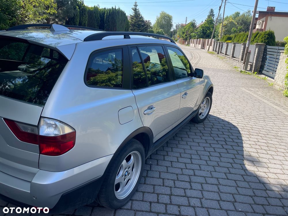 BMW X3 2.0d - 8